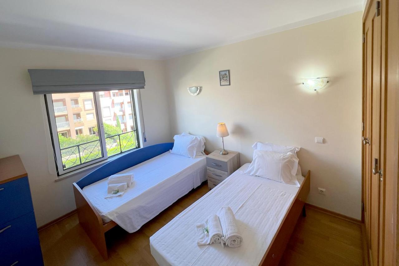 Apartment By The Beach With Parking And Wifi By Amcf Portimao Exterior photo